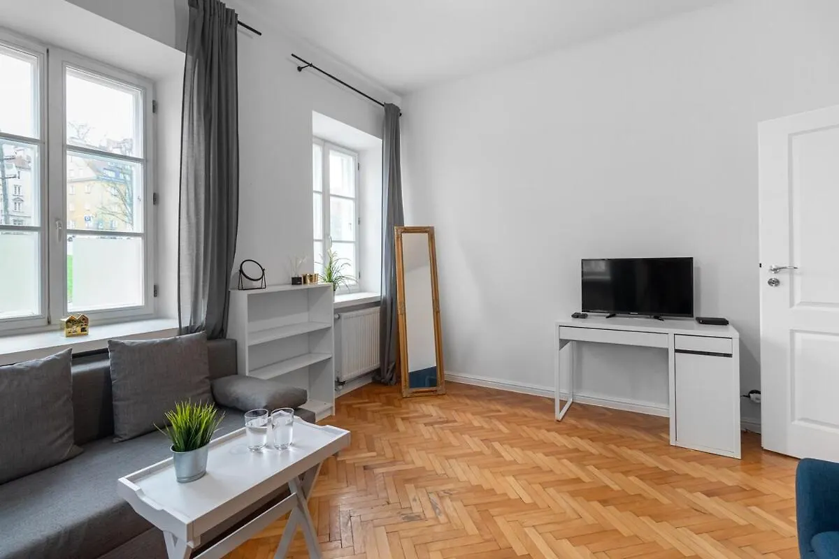 Central Warsaw Apartment - Great Location- Warsaw Stays-Mostowa