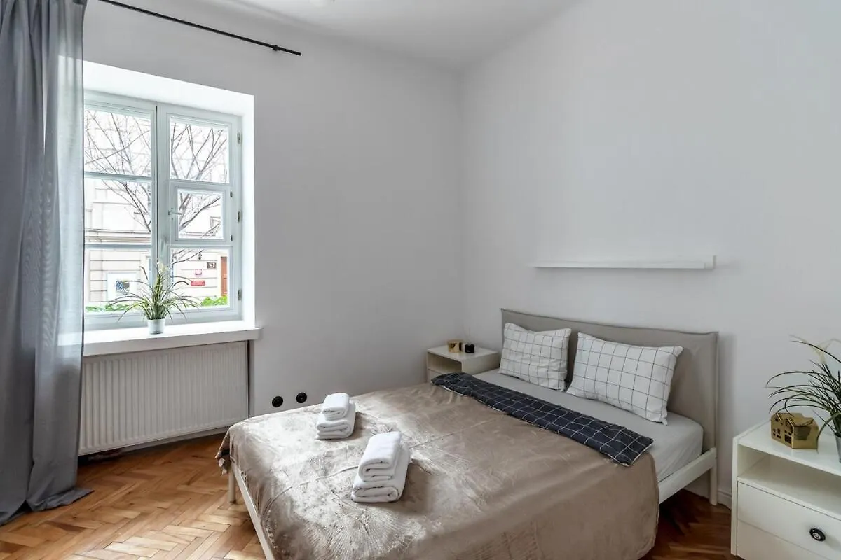 Central Warsaw Apartment - Great Location- Warsaw Stays-Mostowa